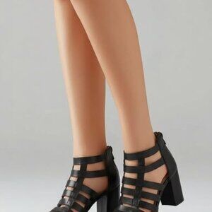 HAYDEN BLACK STRAPPY SHOE